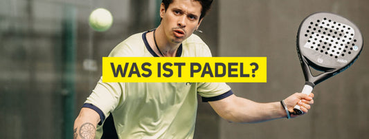 Was ist Padel? - Mann in Vorhandbewegung