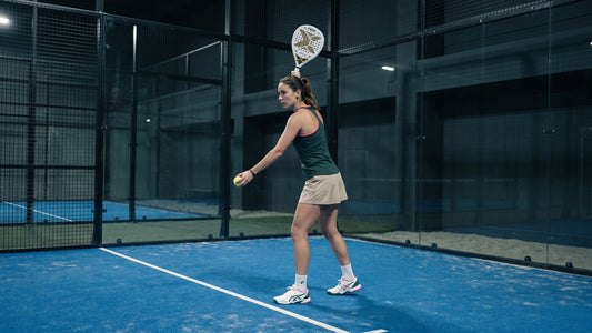 Was ist Padel: Wie du das Spiel mit den Banden und Wänden perfektionierst!