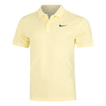Dri-Fit Victory Court Solid Polo Hombres - amarillo, negro