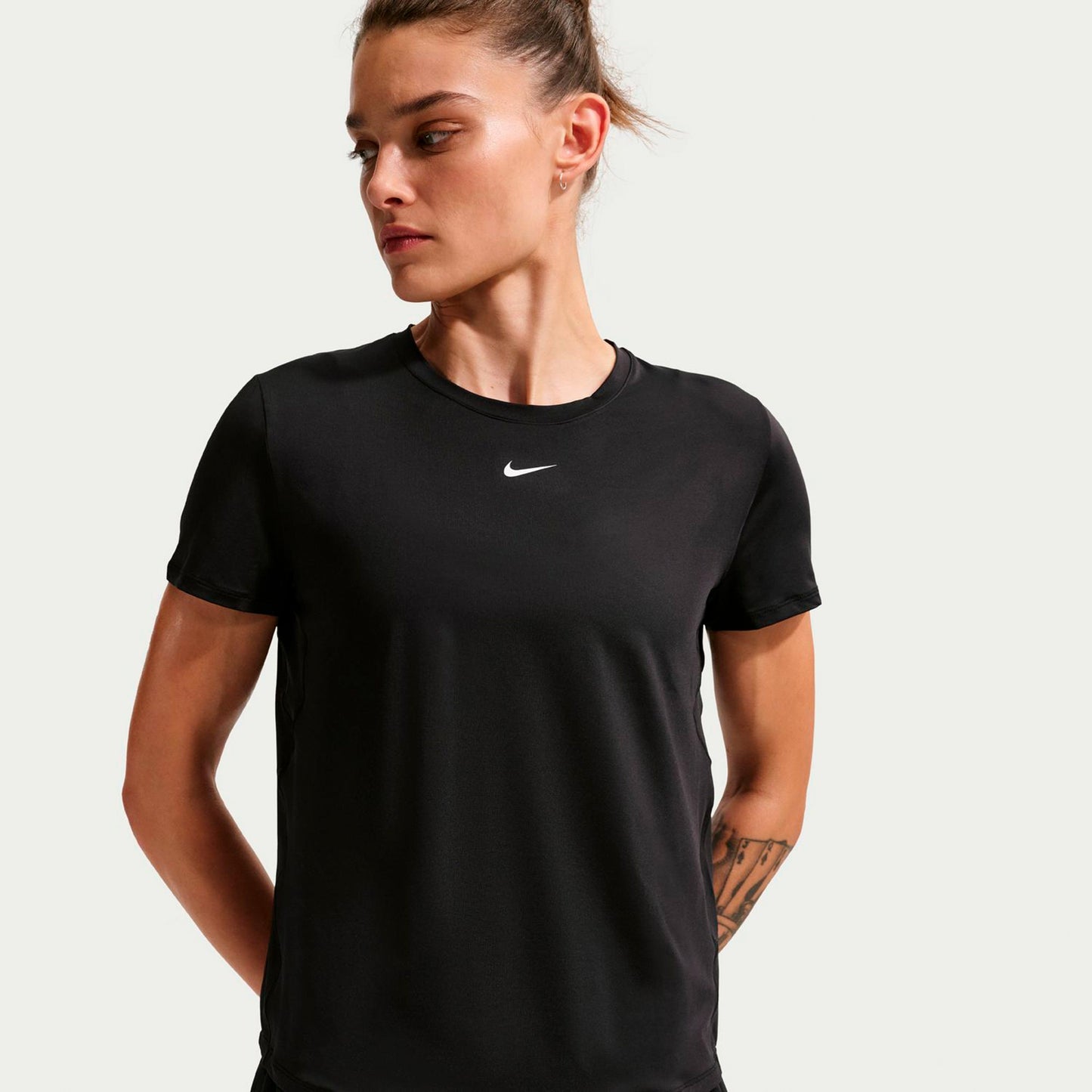 Nike One Dri-Fit Camiseta de manga corta Mujeres-negro, blanco