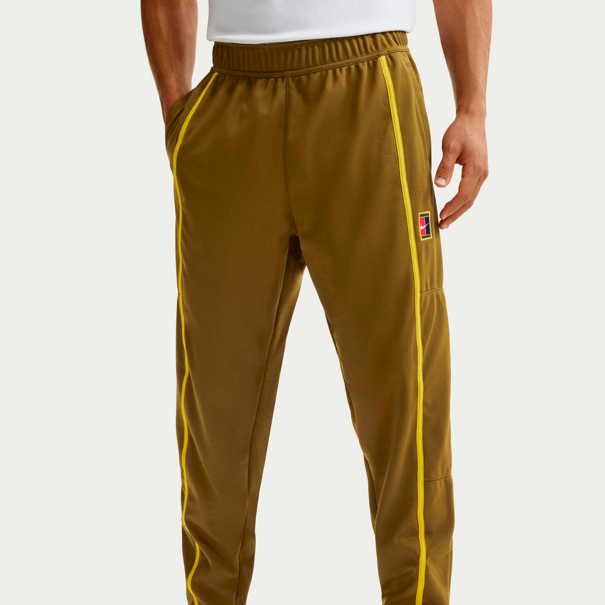 Nike Jannik Sinner Court Heritage Pantalón de entrenamiento Hombres-oliva