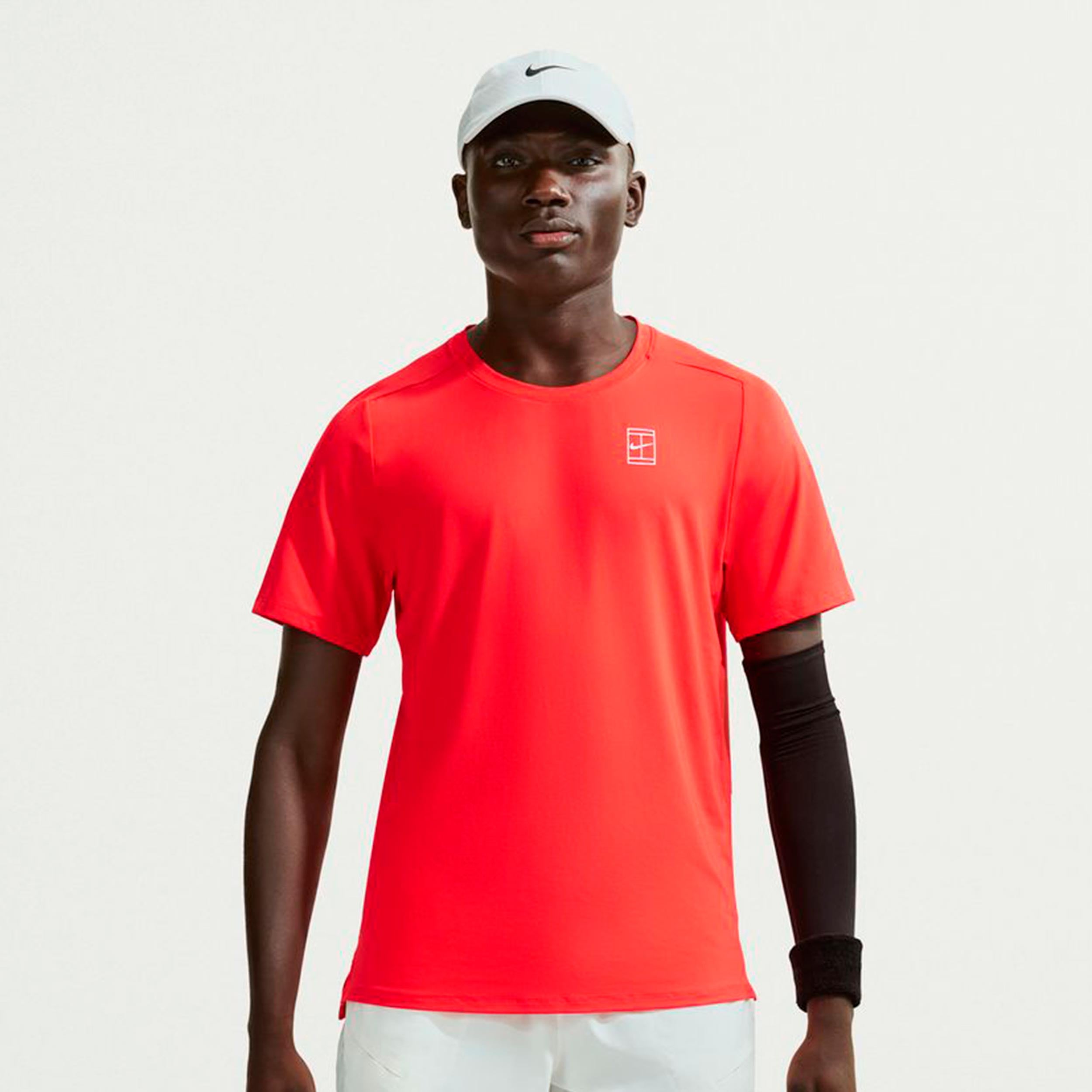 Nike Carlos Alcaraz Court Dri-FIT Advantage Camiseta de manga corta Hombres - rojo