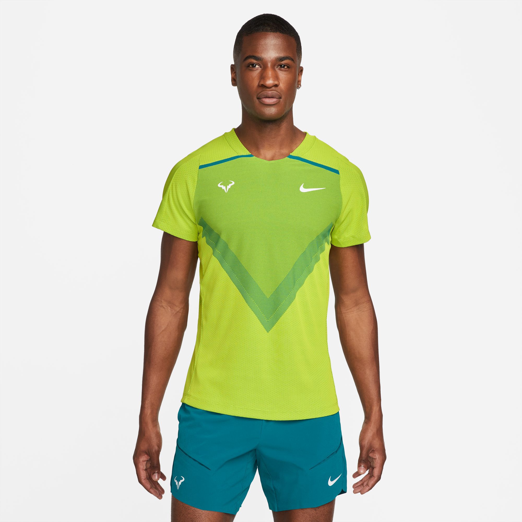 fondo Normalización impacto Nike Rafael Nadal Court Advantage Dri-Fit Camiseta De Manga Corta Hombres -  Verde compra online | Padel-Point