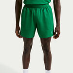 Ropa de tenis Nike Nike Court Dri-Fit Advantage 6in Shorts Hombres-verde